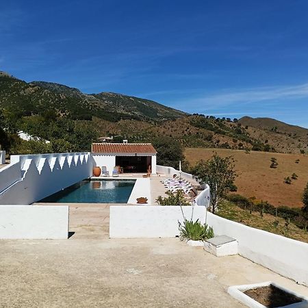 Complejo Rural Los Alcornoquillos Carratraca Εξωτερικό φωτογραφία